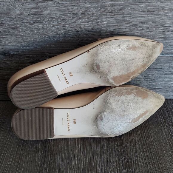 Cole Haan Women's Beige Patent Leather T-Strap Pointy Toe Loafers 8.5B - Picture 7 of 9